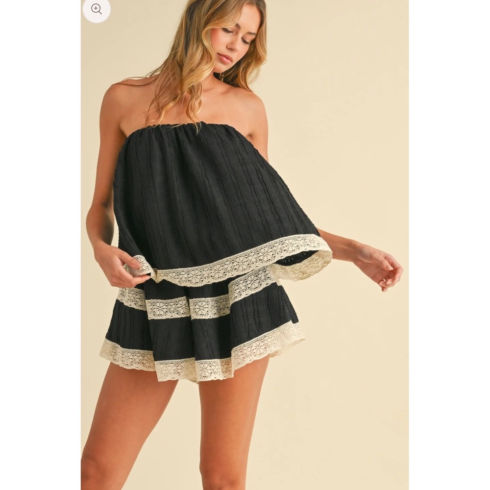 Klesis Women sz M Black Lace Trim Strapless Tube Top Tiered Ruffle Shorts Romper